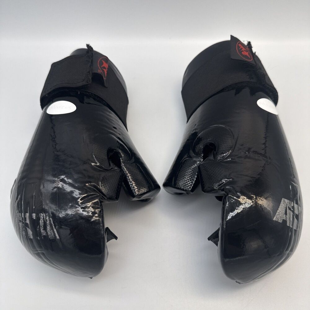 ATA Martial Arts Taekwondo Padded Sparring Gloves Hand Gear Youth Medium 9”